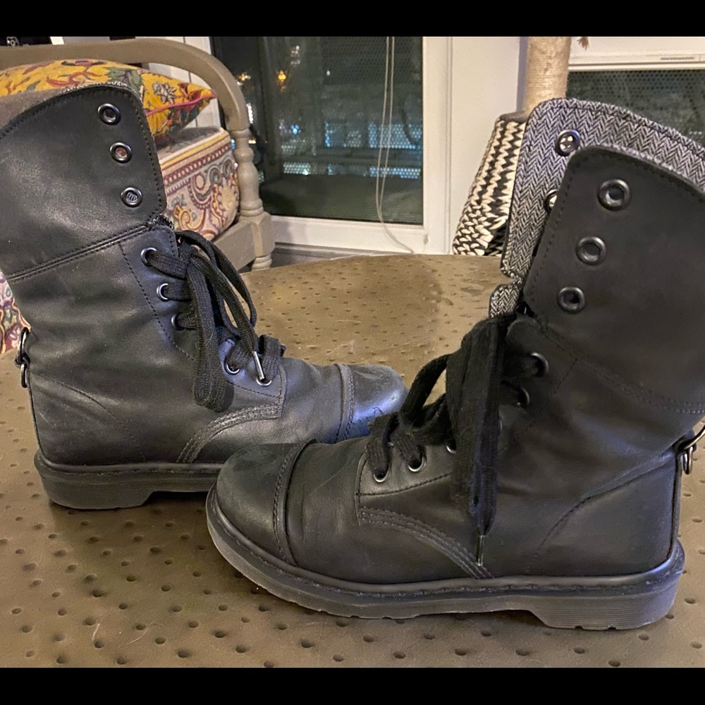 Doc Martens black leather combat boots with herringbone lining. Size 10 US EU 42